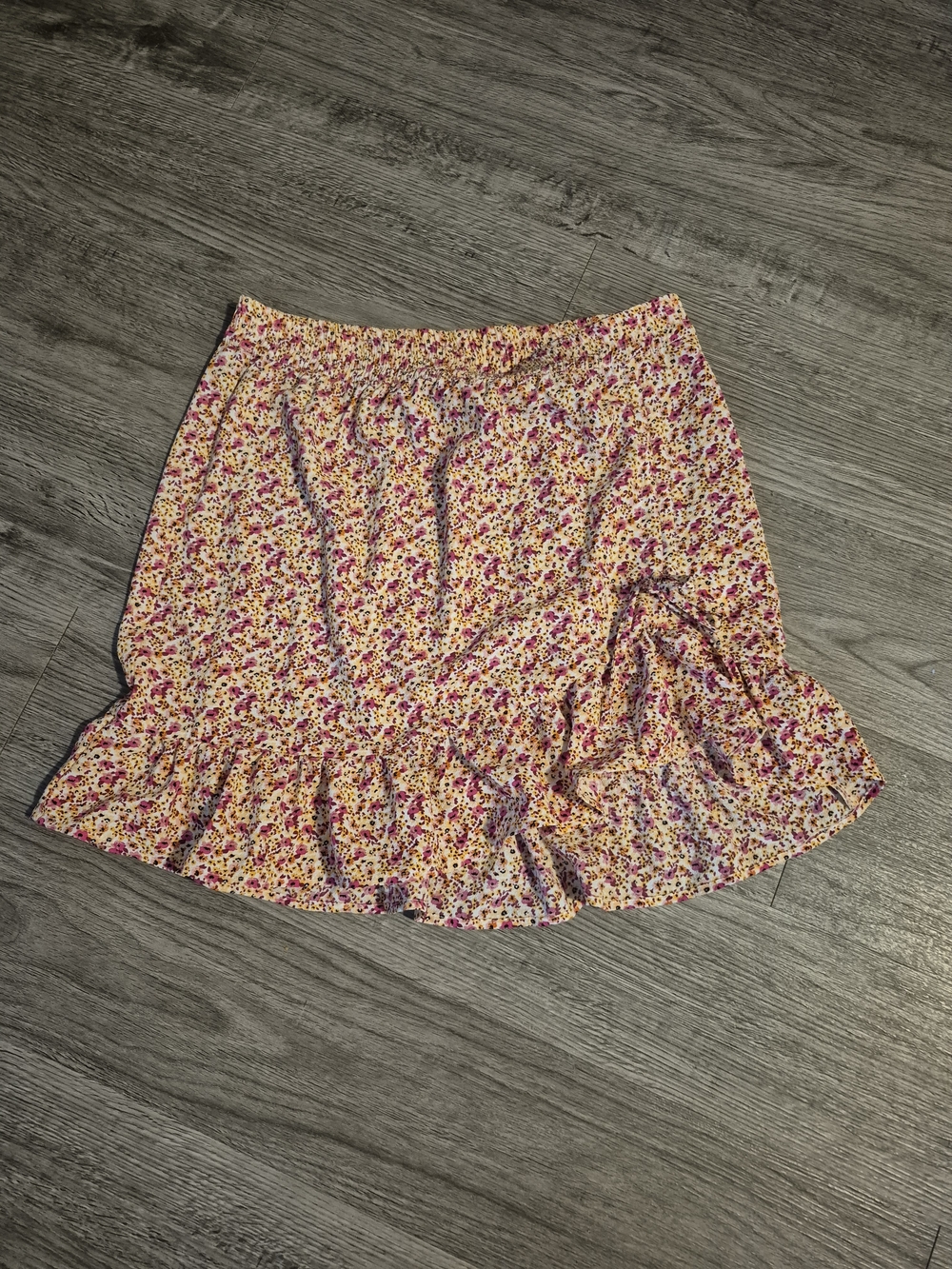 Floral Ruffle Hem Mini Skirt